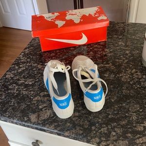Nike all court sneakers, size 8.5, blue and white